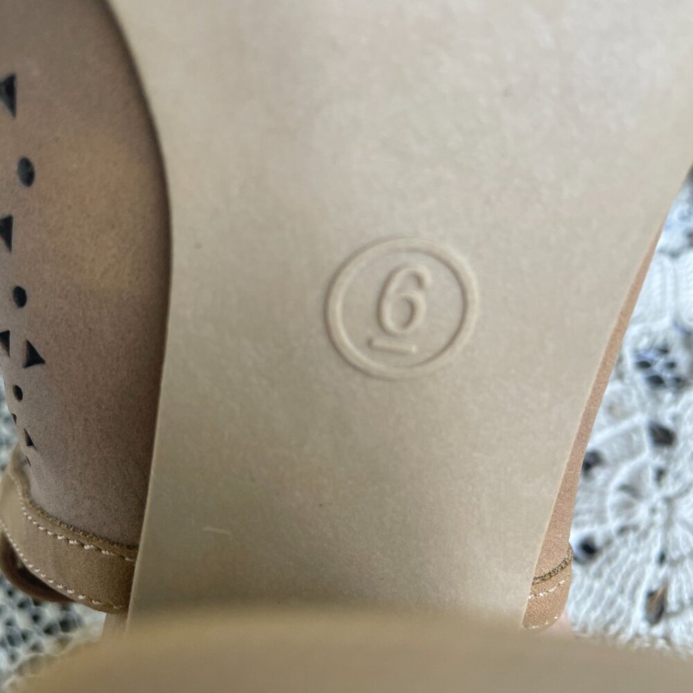American Thread Sandal - Picture 4 of 5